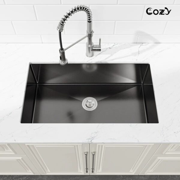 33" L Undermount Single Bowl Stainless Steel Kitchen Sink with Basket Strainer